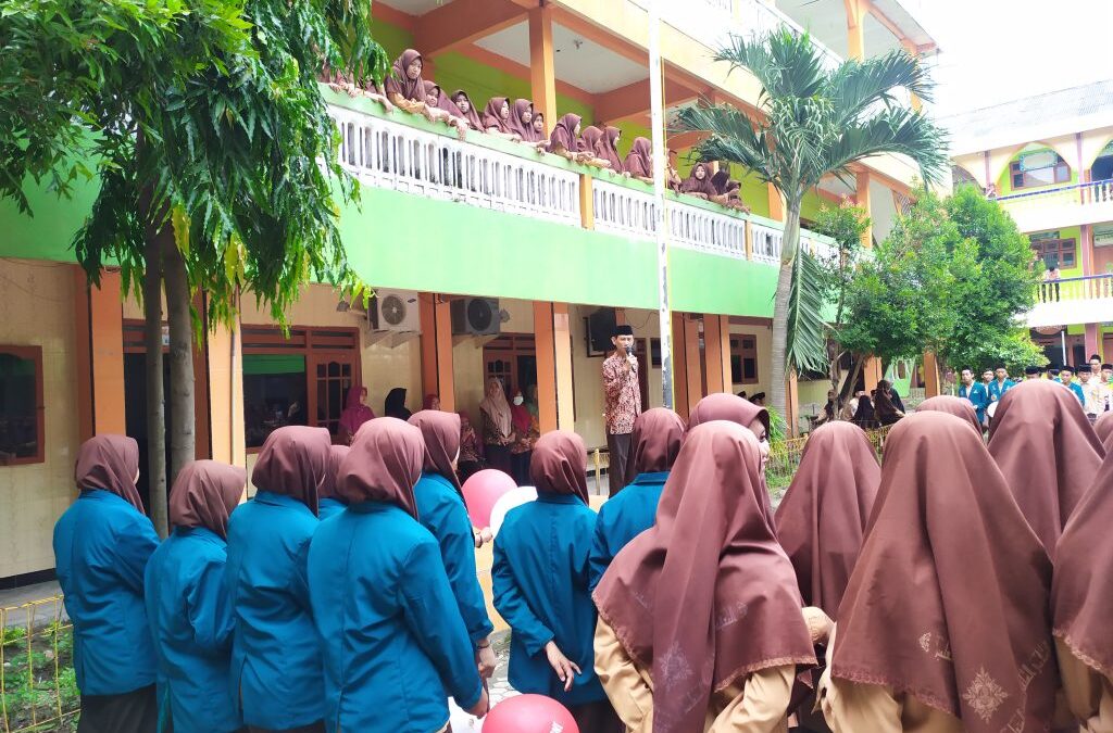 PERINGATAN HARI GURU NASIONAL DI SMA RAUDLATUL MUTA’ALLIMIN TAHUN 2022